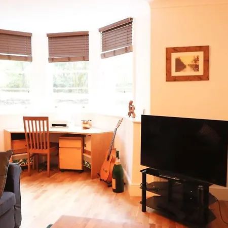 Fernbank One Bed With Garden&parking Apartment Bristol