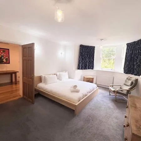 Apartamento Fernbank One Bed With Garden And Parking Bristol