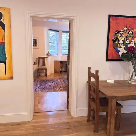 Apartamento Fernbank One Bed With Garden And Parking *
